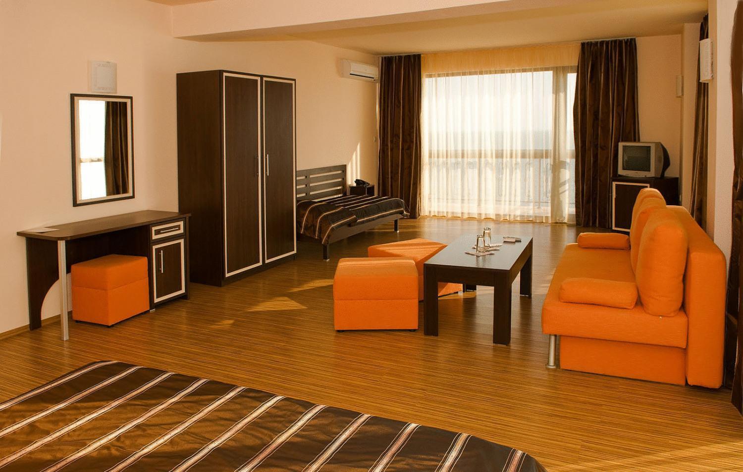At The American'S Hotel Pomorie Esterno foto